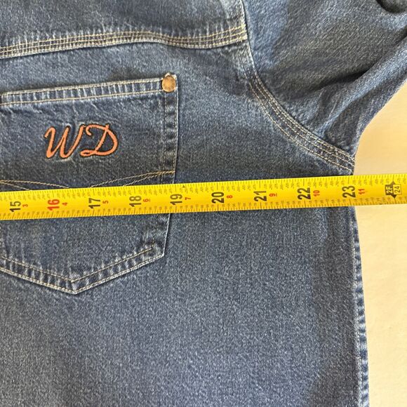 Vintage Disney Store Denim Shirt Mens Size Medium Mickey Embroidered Walt Studio - Picture 6 of 12